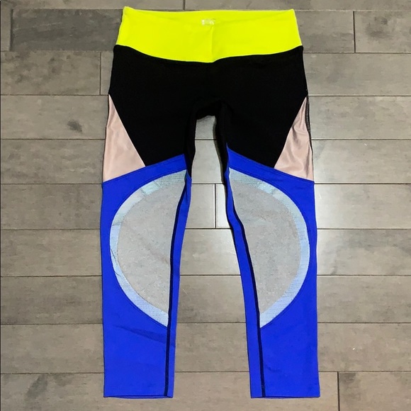 Splits59 Division Crop Leggings - Small - Picture 4 of 6